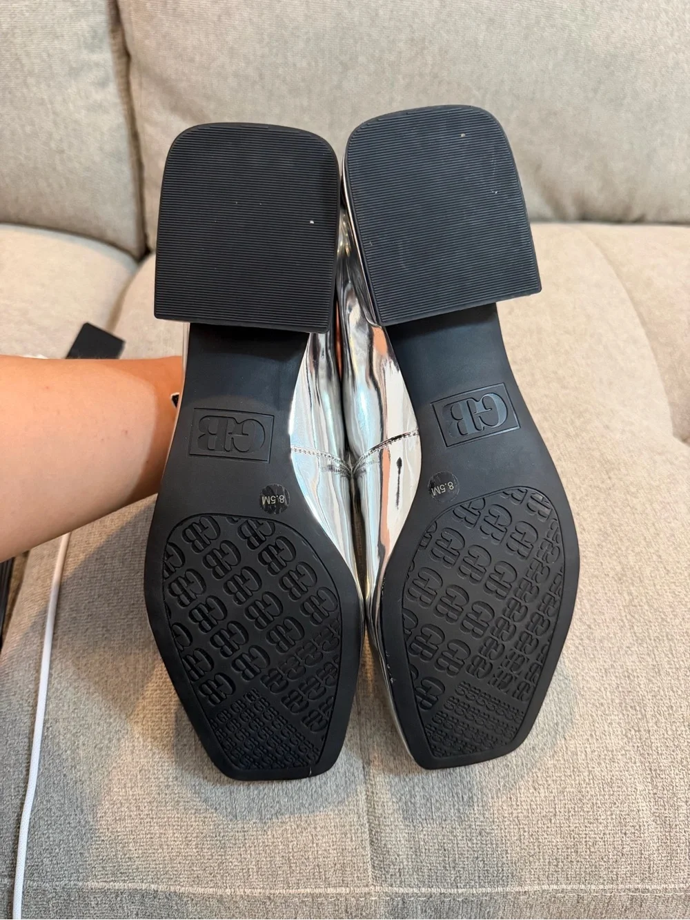 Gianni Bini shiny silver